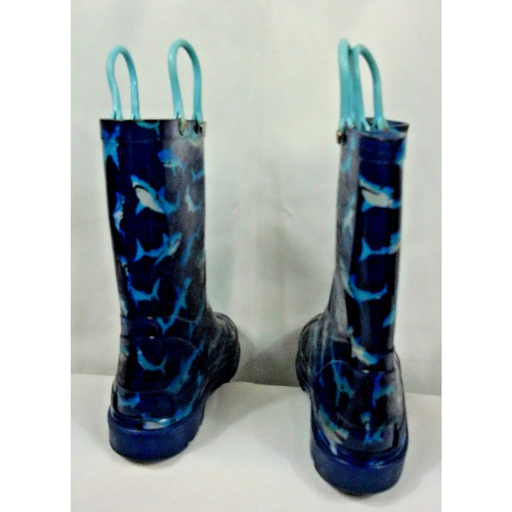 Boy's Shark Theme Rain Boots Size 5 Waterproof Durable Pullon Straps Skid Proof